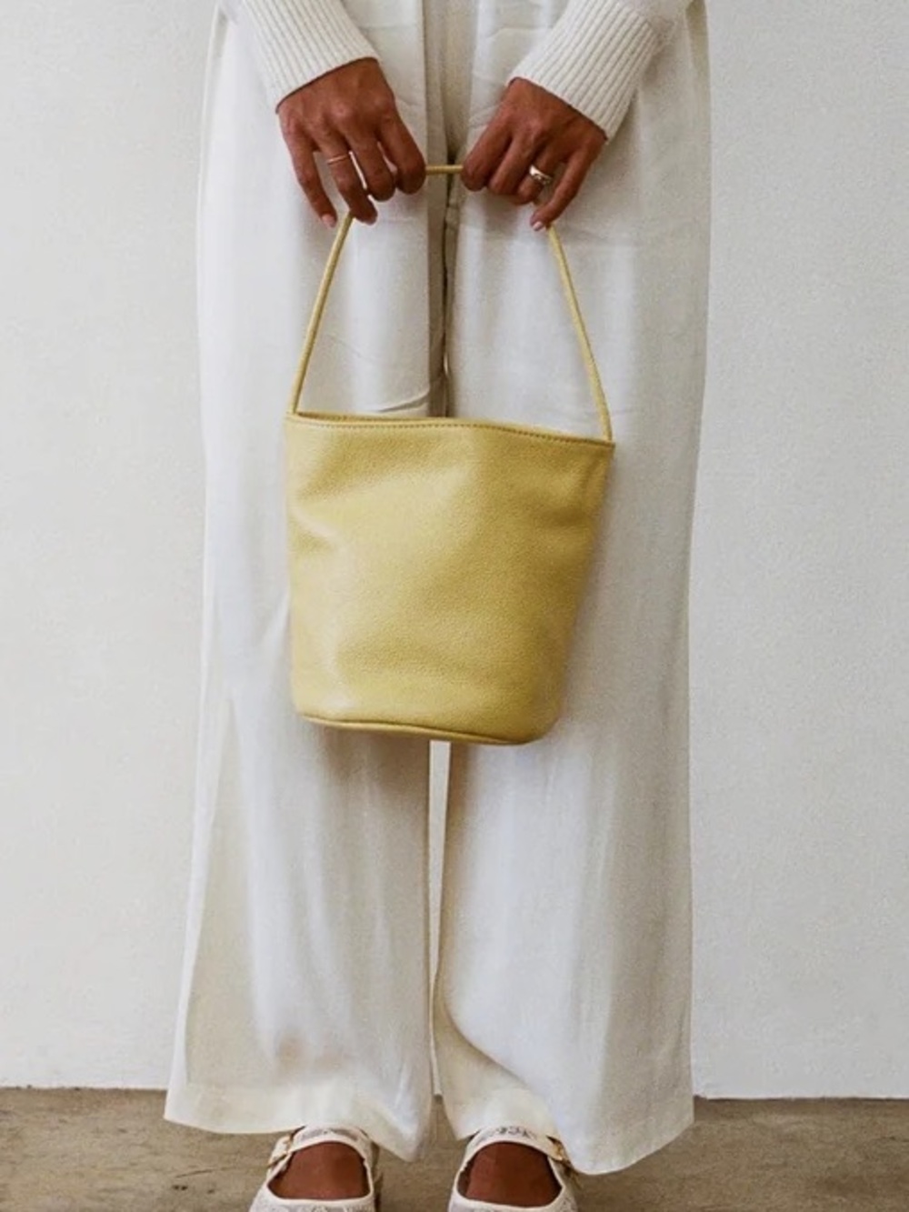 New Matisse Vancouver Bucket Bag in Butter - Picture 3 of 7